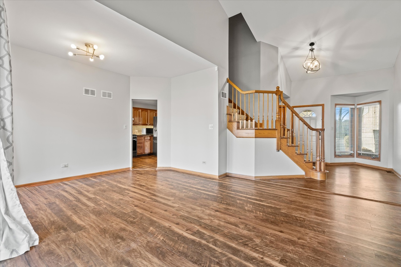 6903 Lexington Court