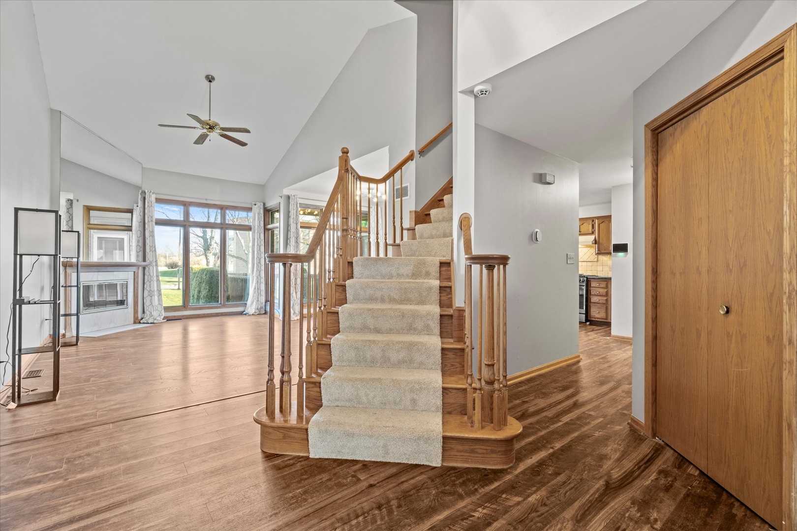 6903 Lexington Court