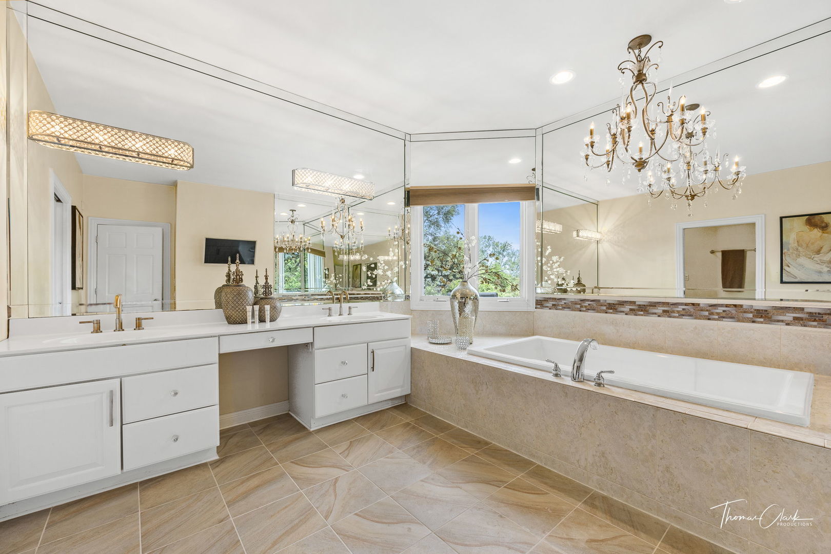 11712 Country Pond Drive