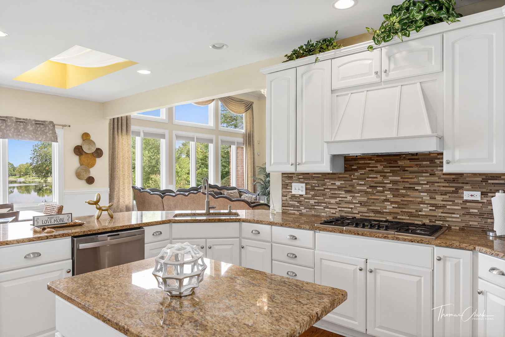 11712 Country Pond Drive