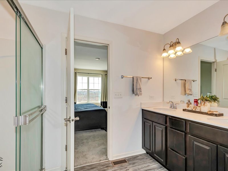 14911 W Carver Crossing