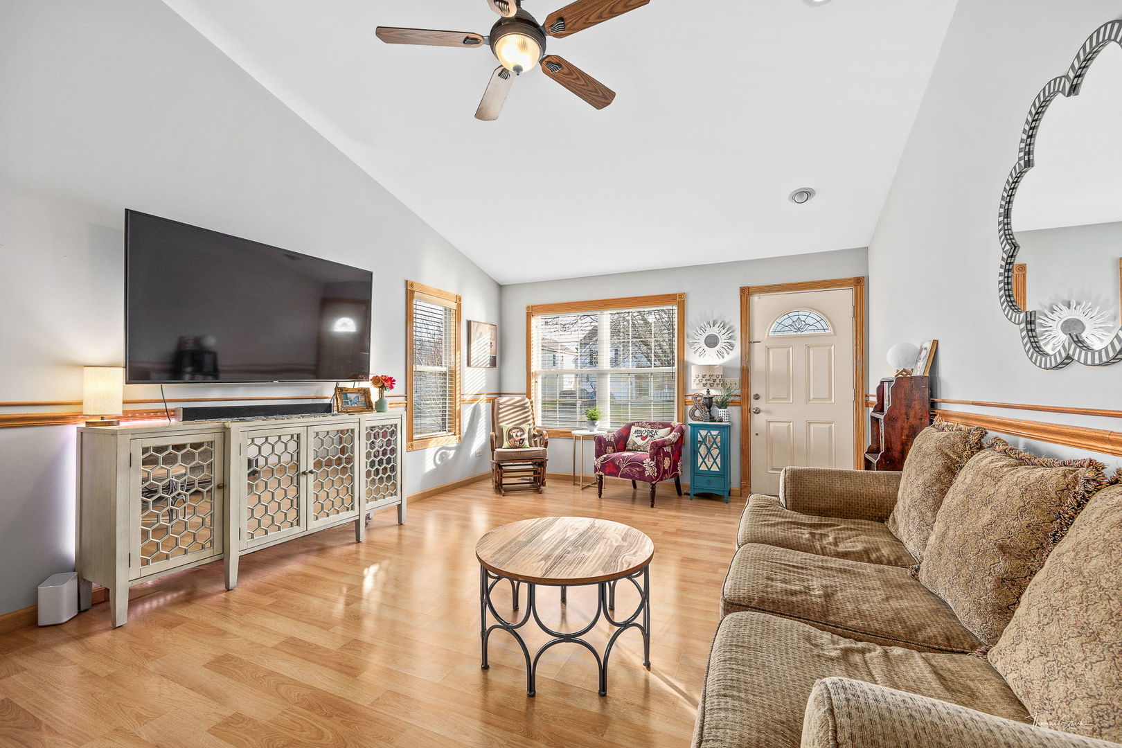 5825 Emerald Pointe Drive