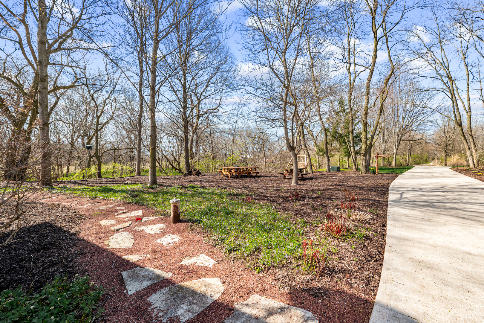 4965 Cemetery Road