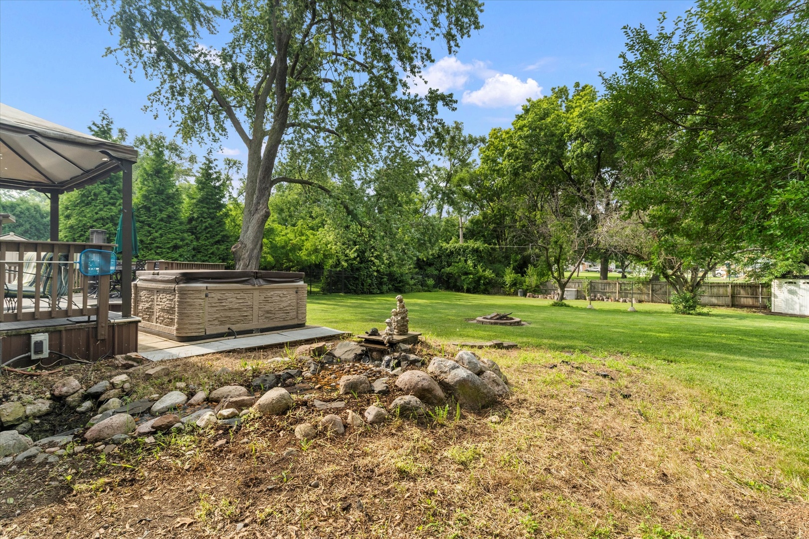 23W500 Burdette Avenue