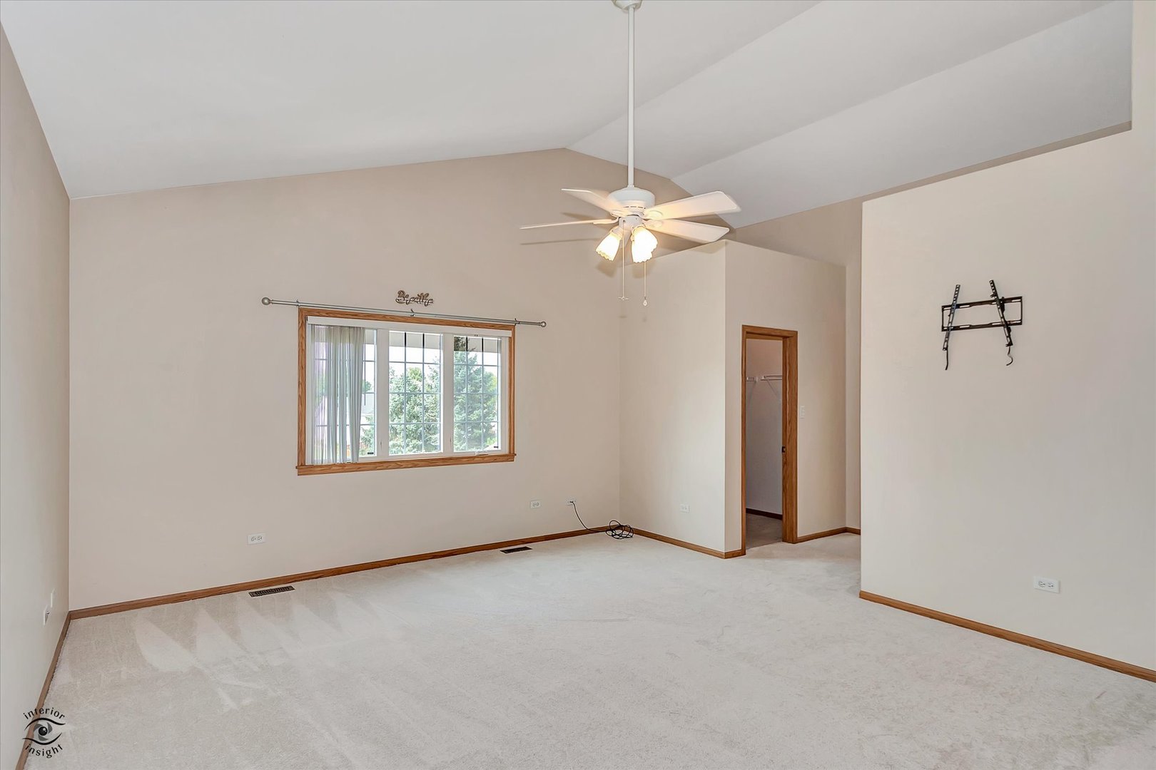 15553 Lakeview Drive
