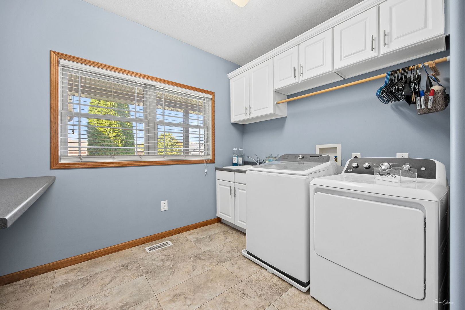 2089 Sunset View Lane