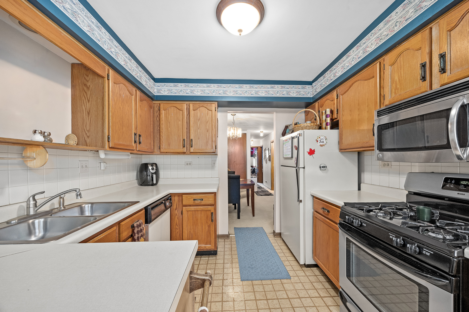 911 Patricia Lane Unit: 911