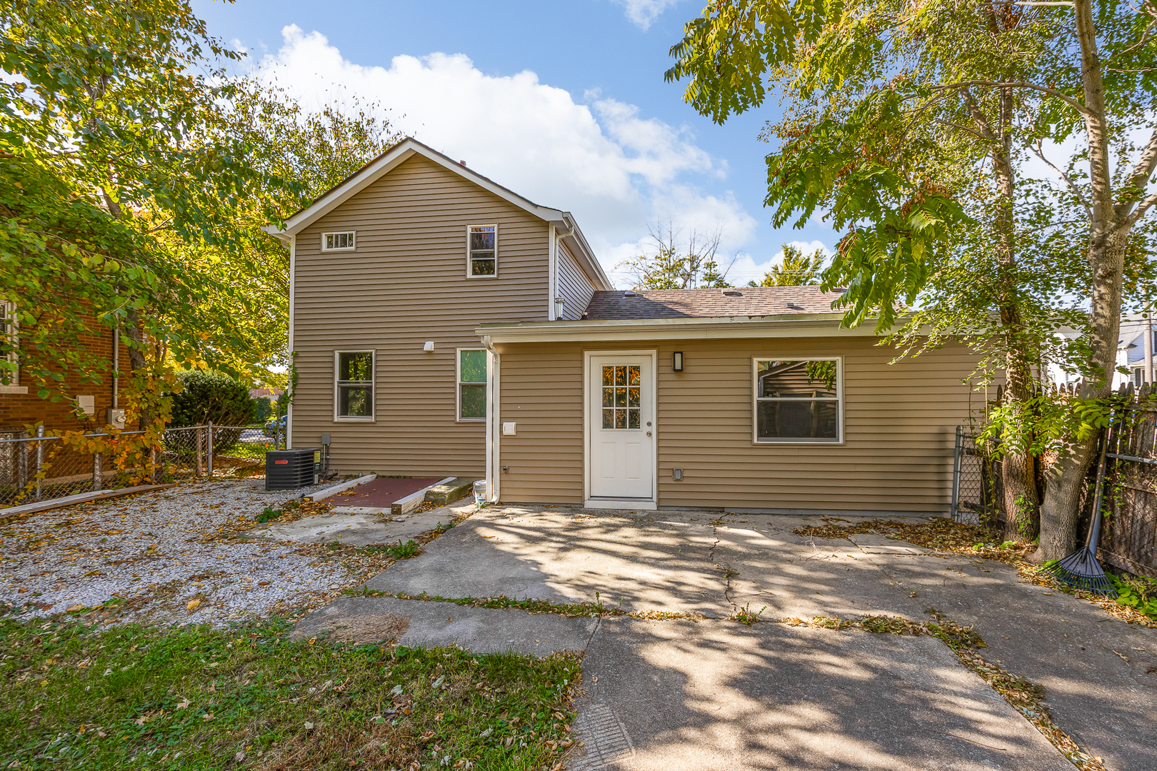 209 N Hunter Street