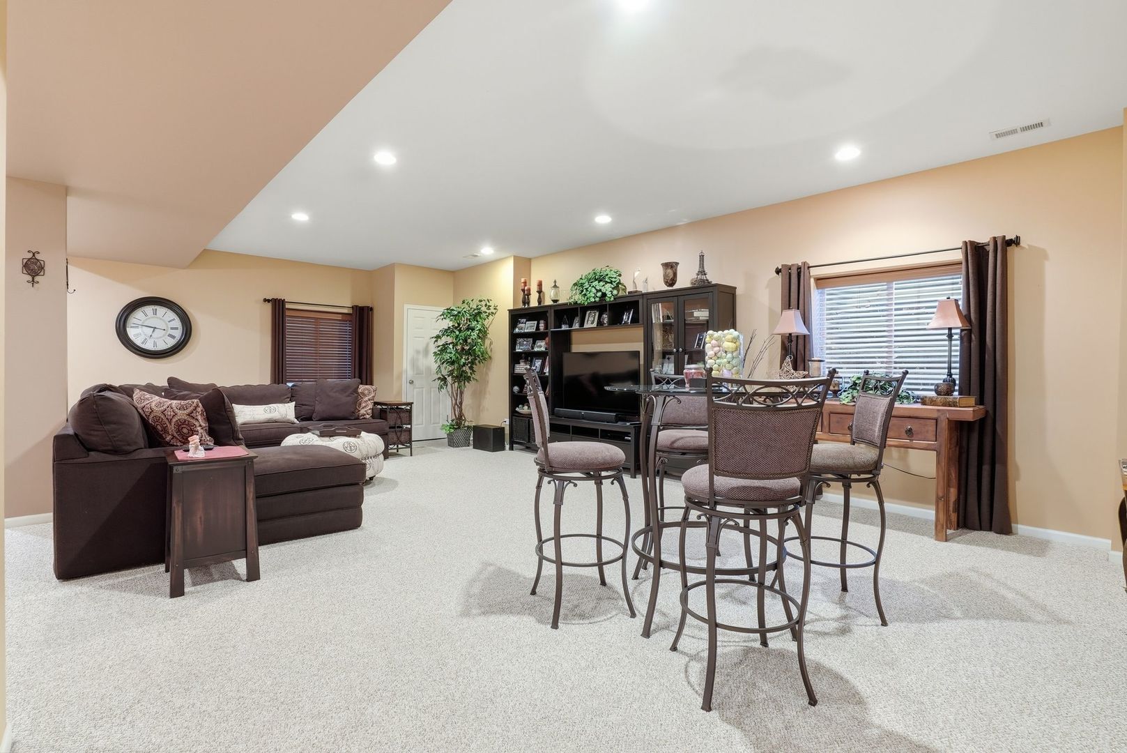 1184 Patrick Henry Parkway