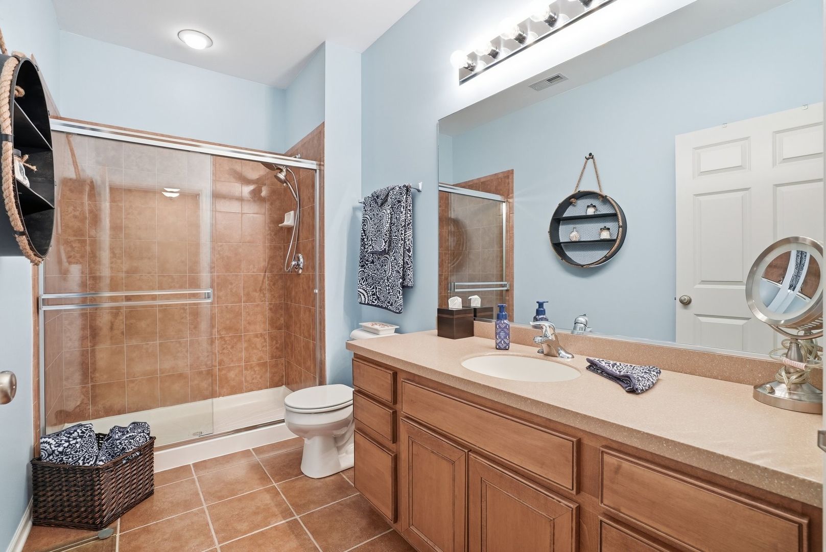 1184 Patrick Henry Parkway