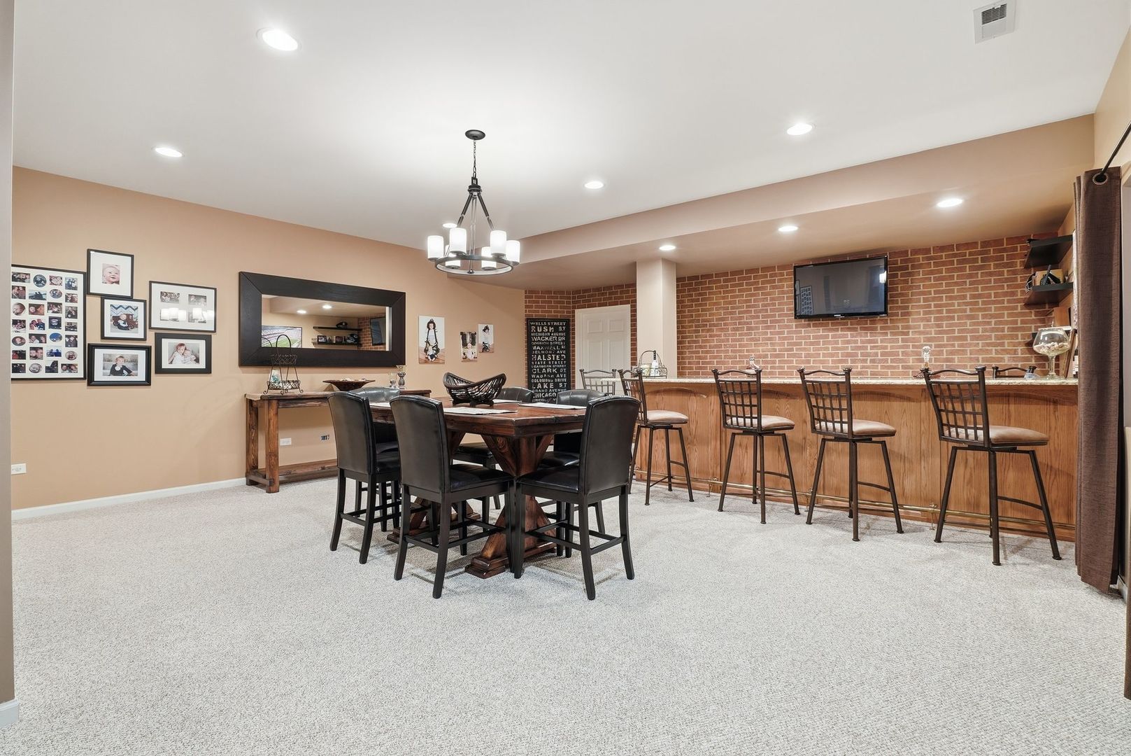 1184 Patrick Henry Parkway