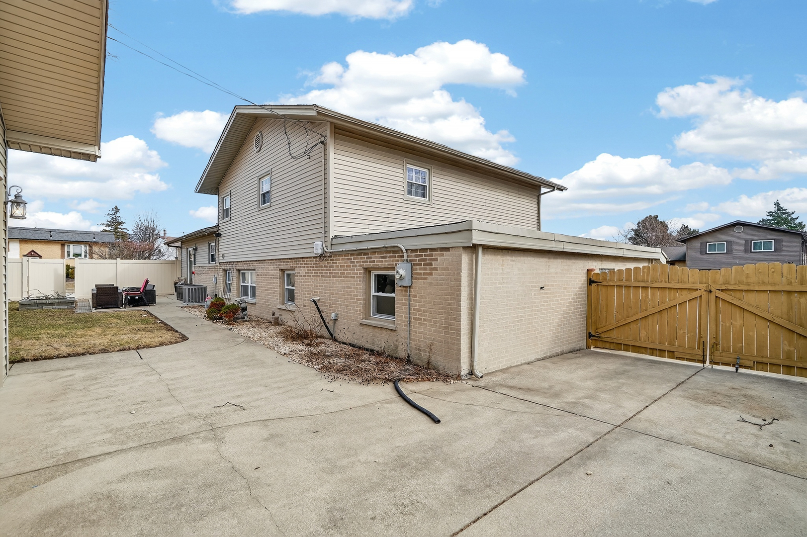 15126 Chaucer Drive