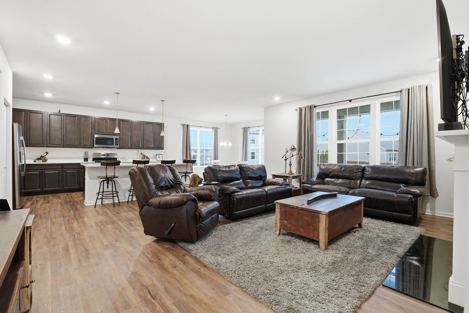 14920 W Carver Crossing