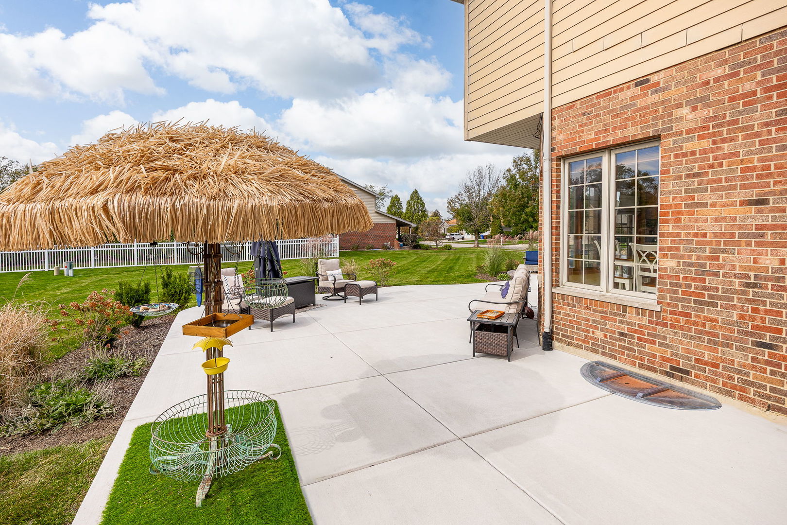 22374 Woodland Lane