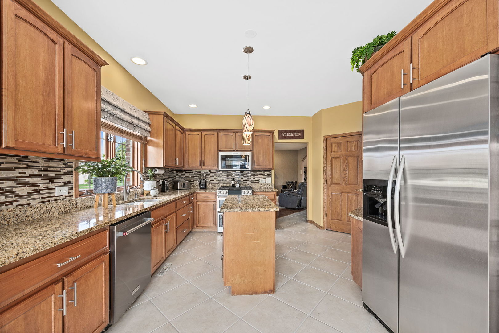 22374 Woodland Lane