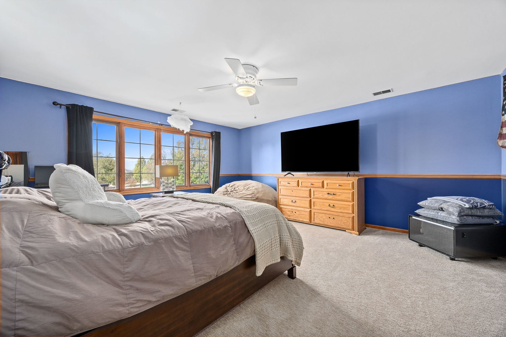 22374 Woodland Lane