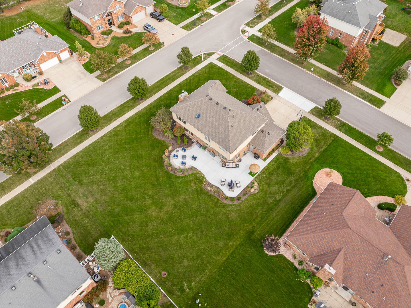 22374 Woodland Lane