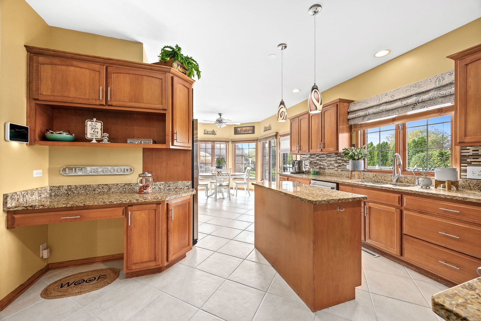 22374 Woodland Lane