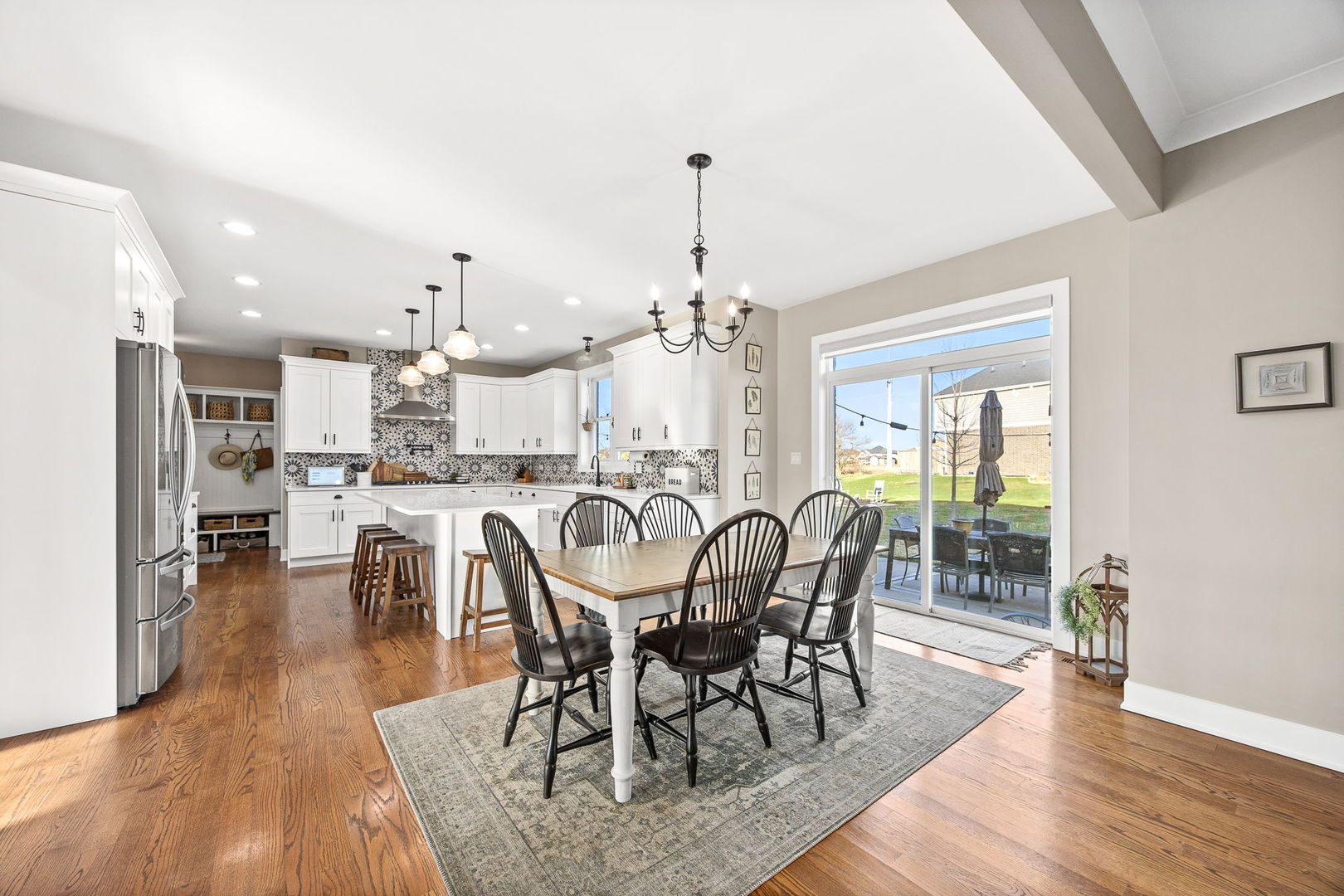 24234 S Sunset Lakes Drive