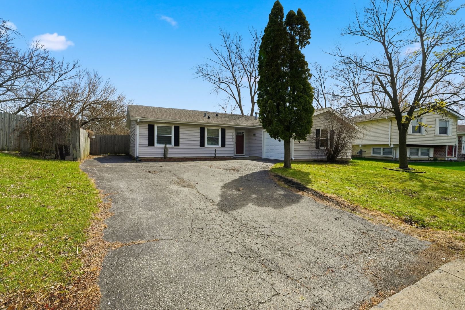221 Davis Lane