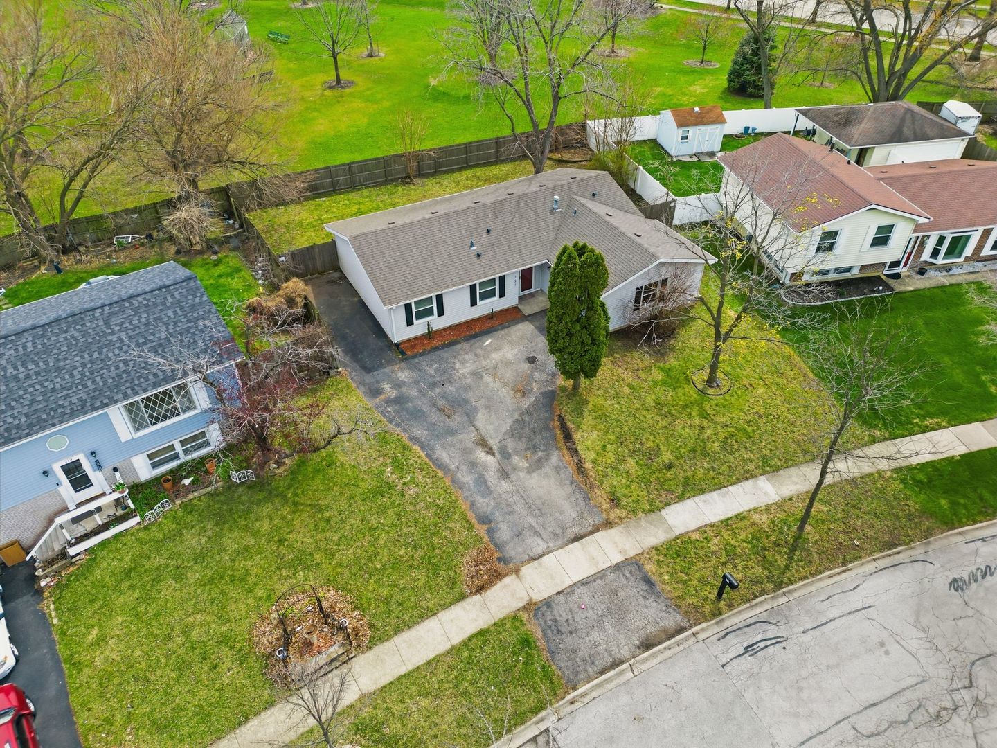 221 Davis Lane