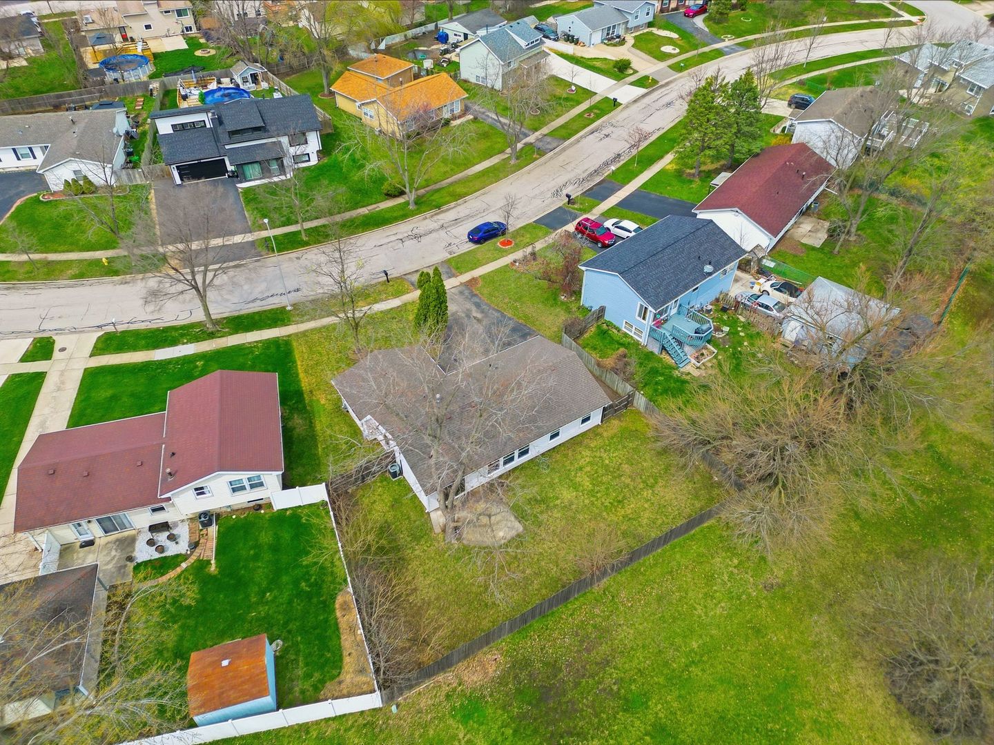 221 Davis Lane