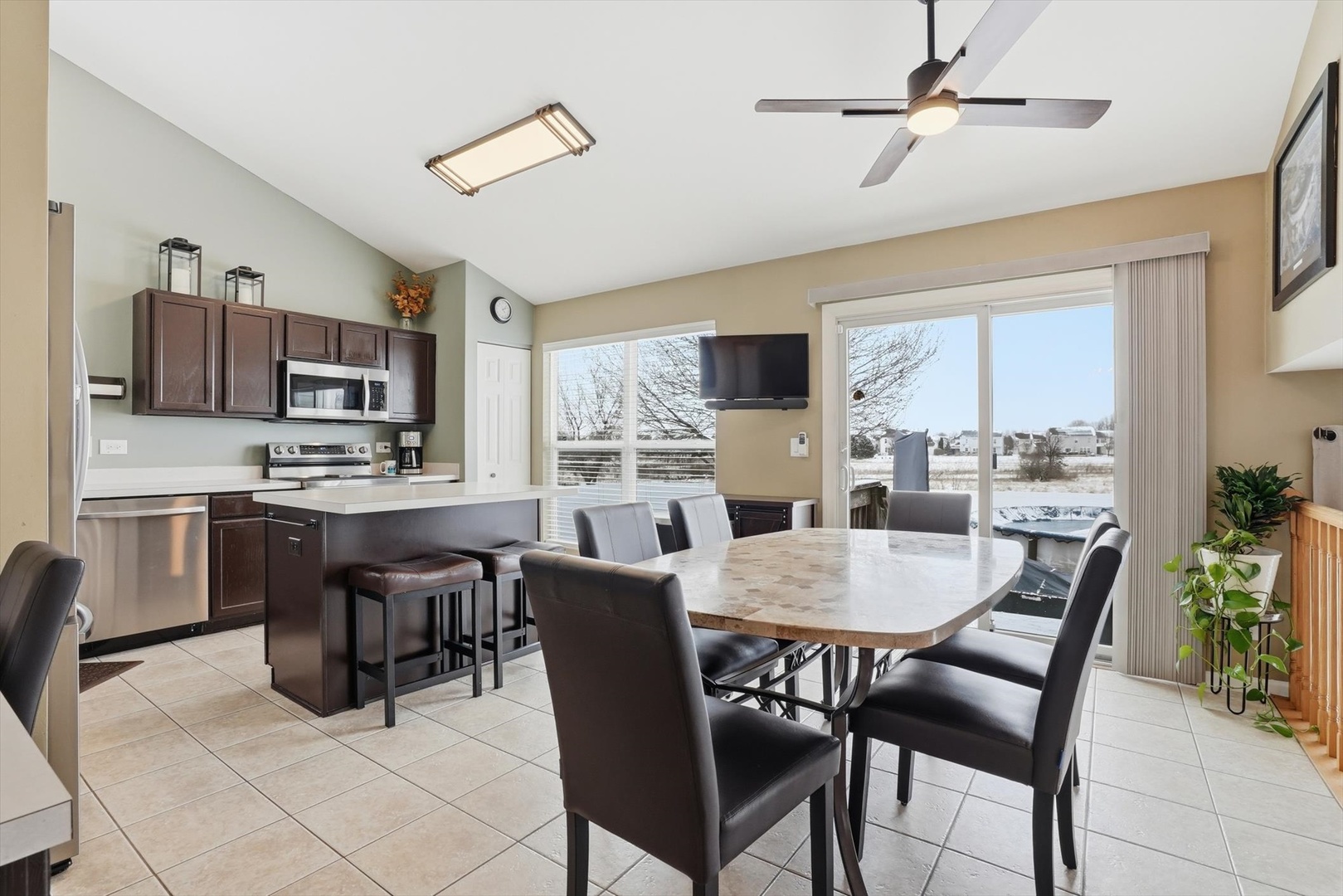 1600 Prairieview Boulevard