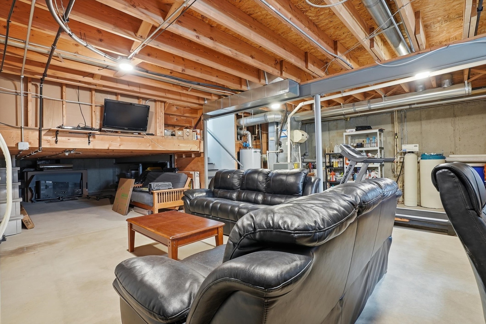 1600 Prairieview Boulevard