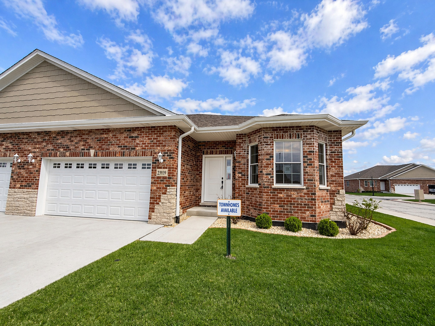 23939 S Fugett Drive Unit: 0