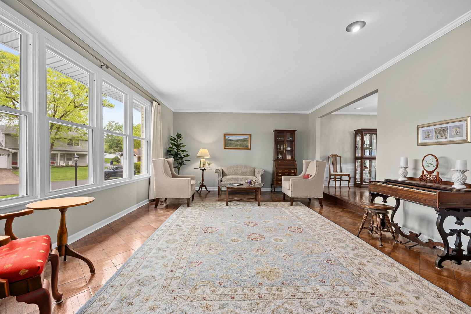 501 Hobby Avenue