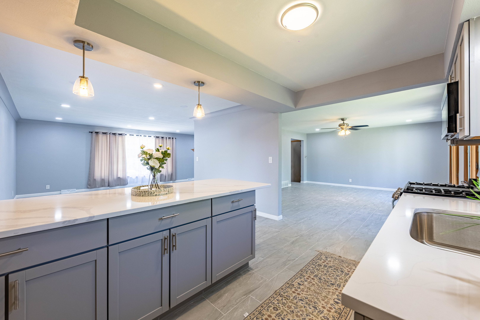 828 Tamarack Lane
