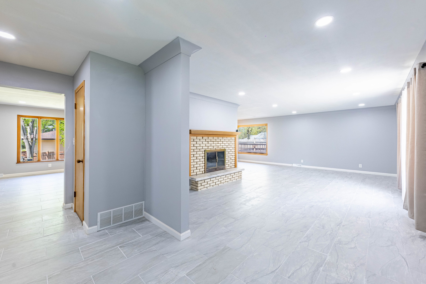 828 Tamarack Lane