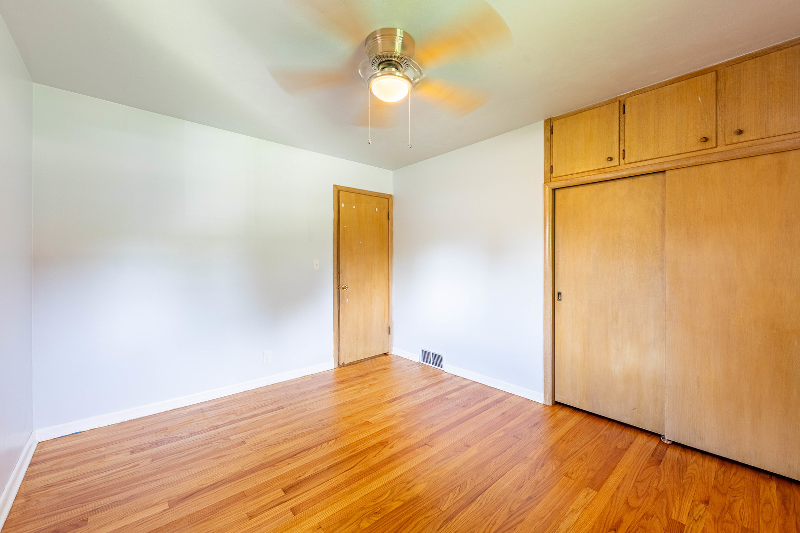 828 Tamarack Lane