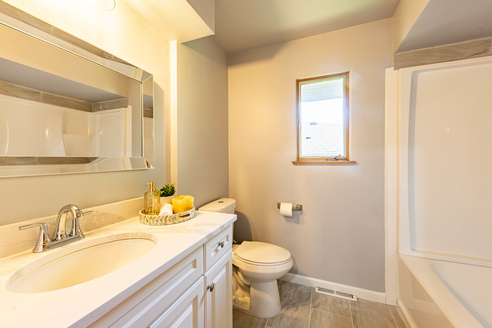 828 Tamarack Lane
