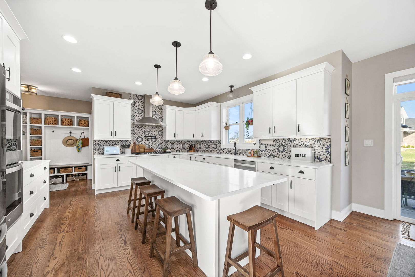 24234 S Sunset Lakes Drive