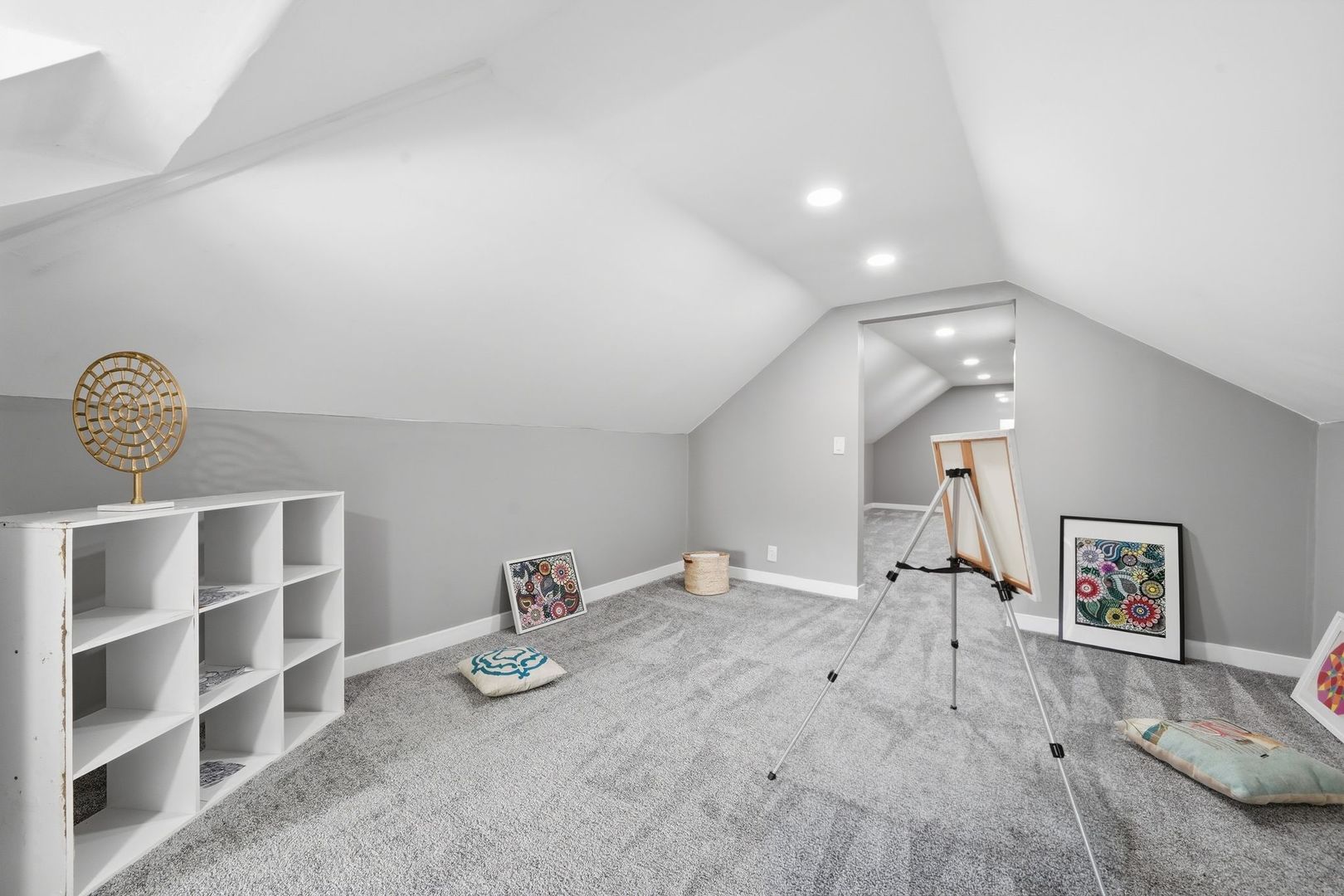 1518 E 73rd Place