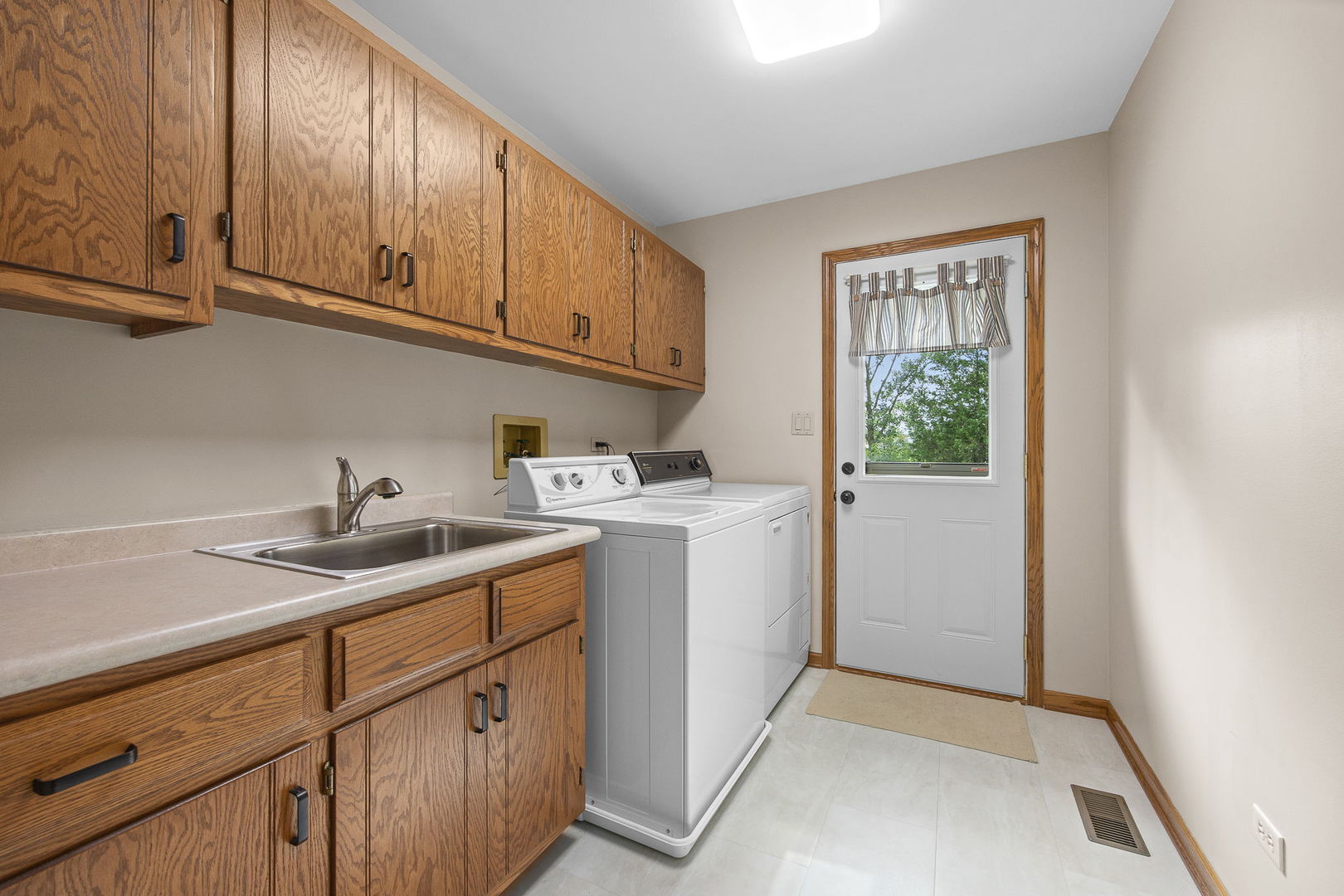 337 Hans Brinker Road