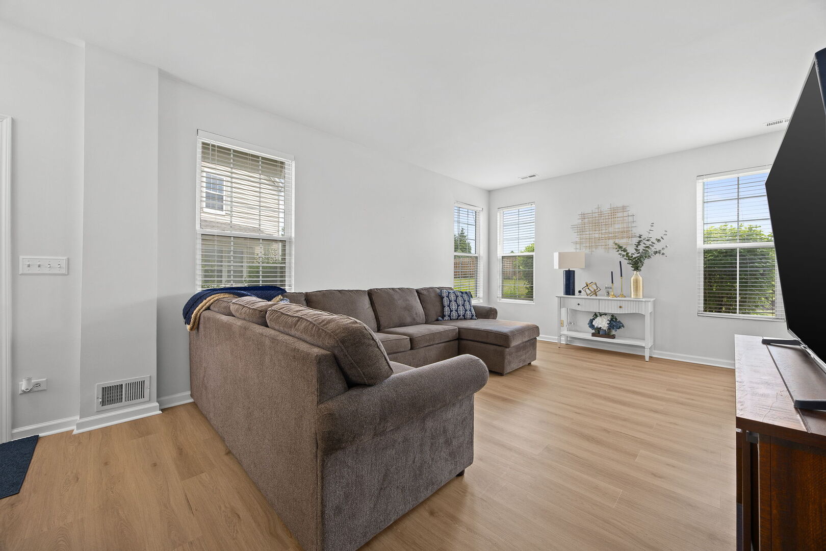 25025 Clare Circle