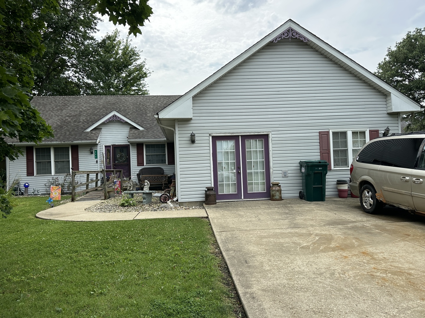 625 N Diversatech Drive