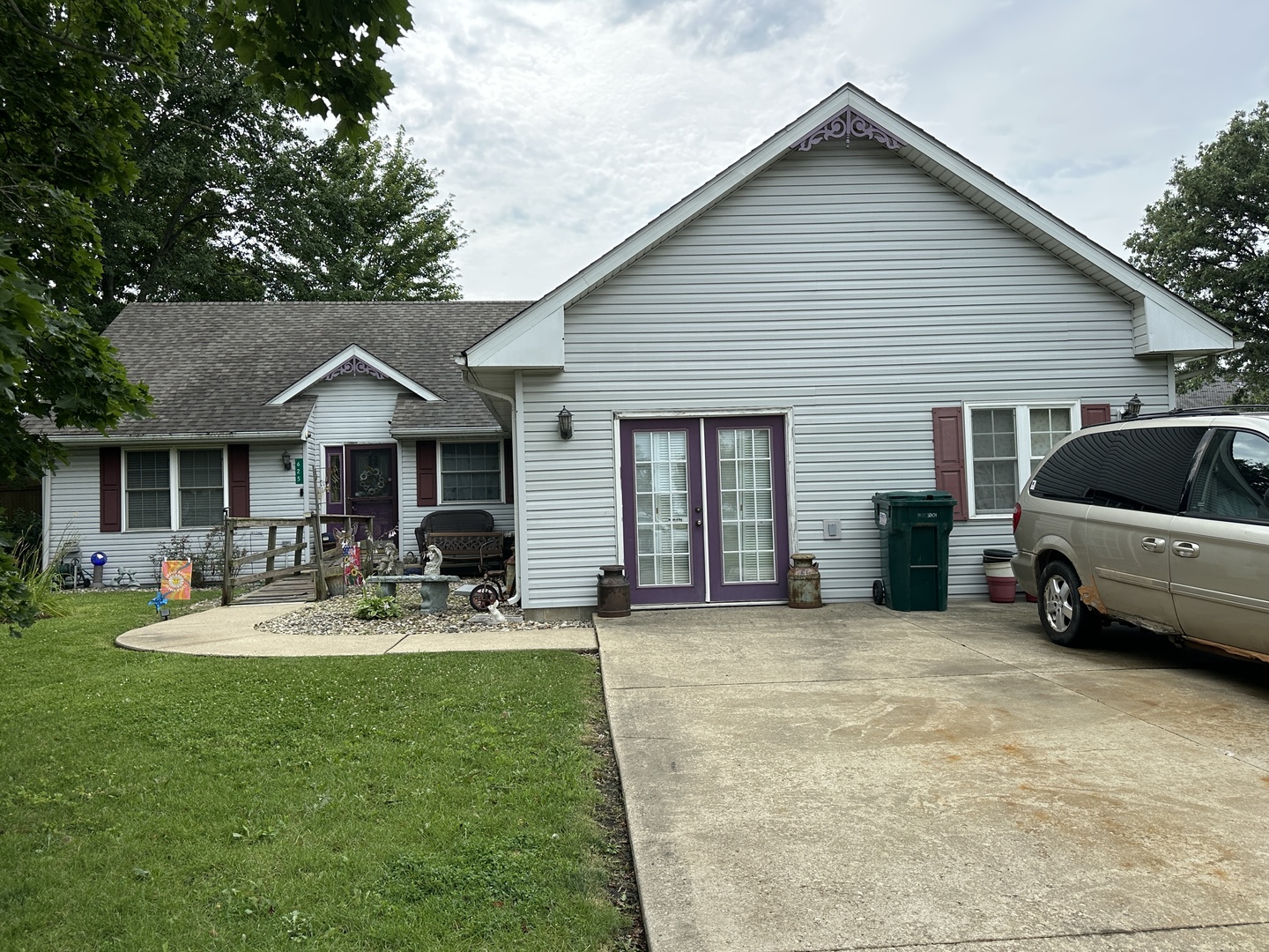625 N Diversatech Drive