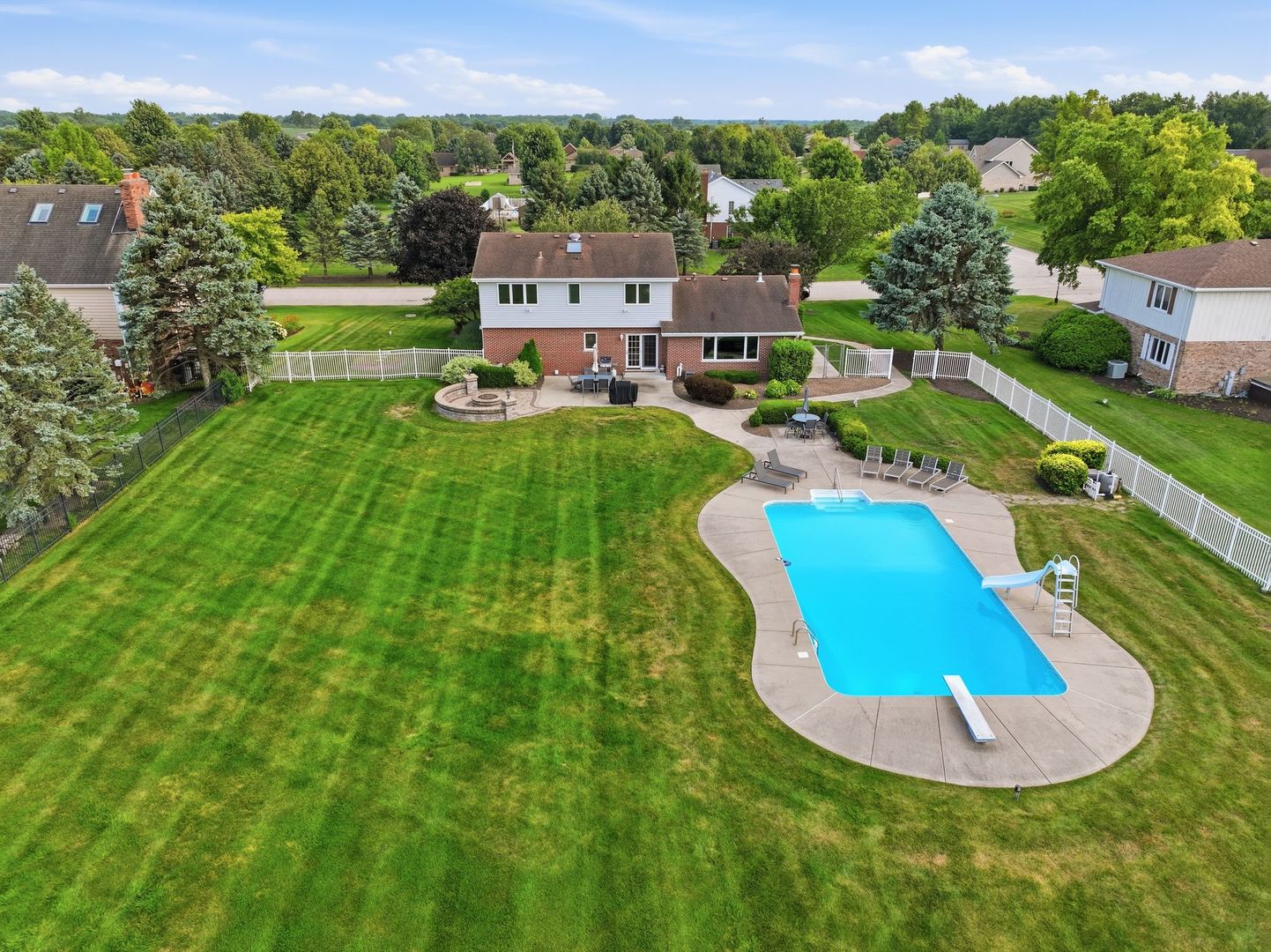 1801 Pheasant Lane