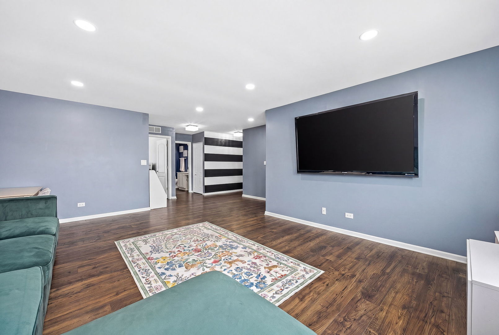 2297 Deerpath Road