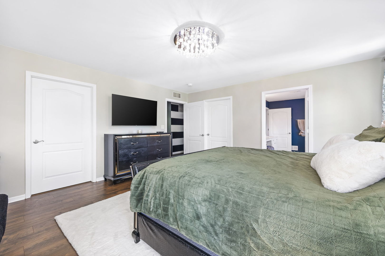 2297 Deerpath Road