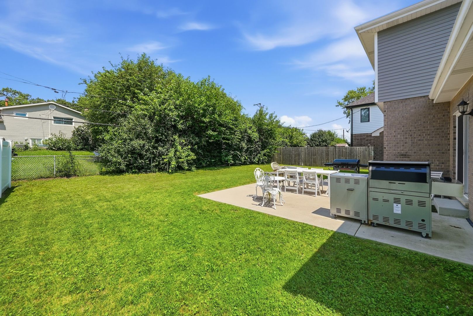 5126 Aldersyde Road