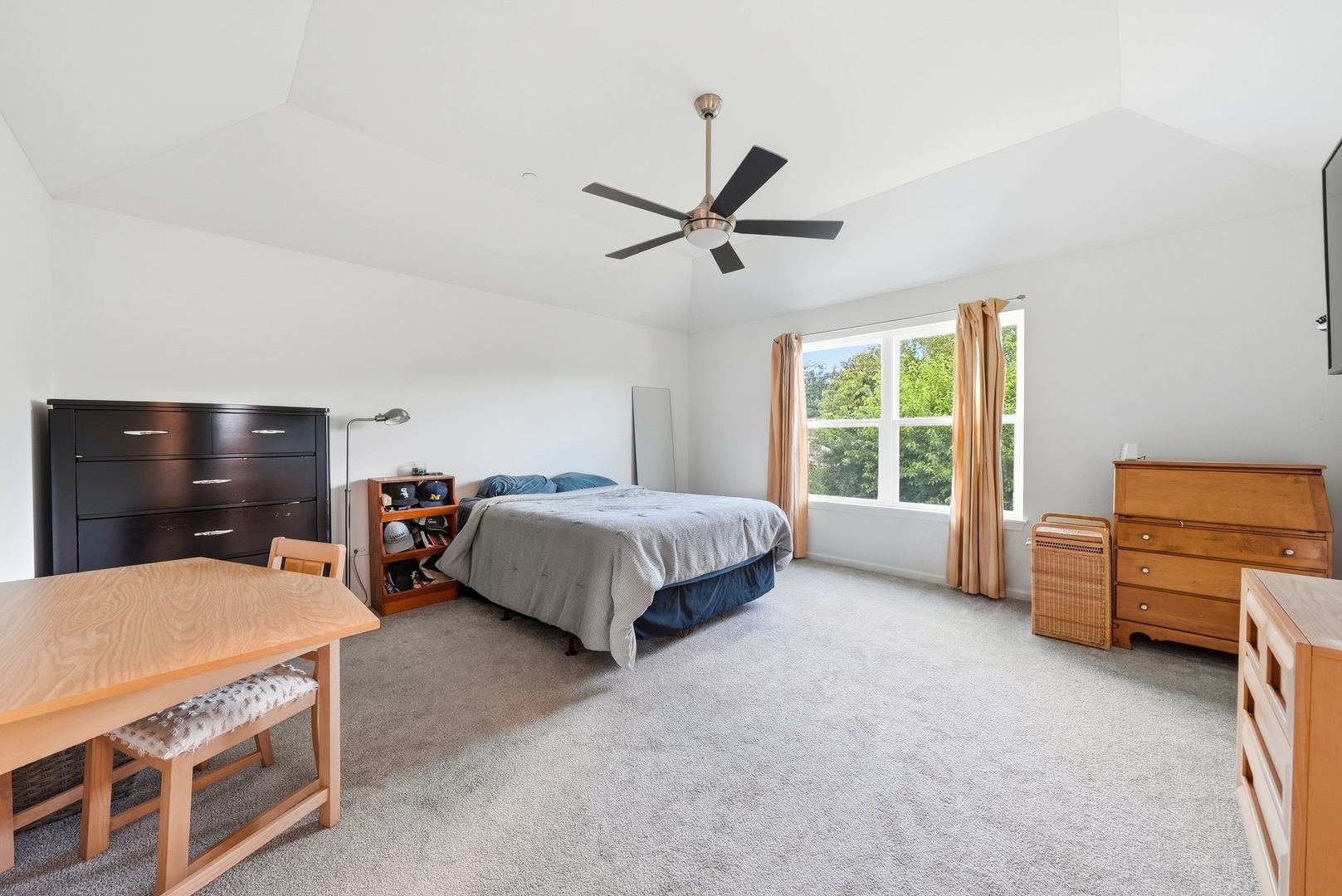 5126 Aldersyde Road