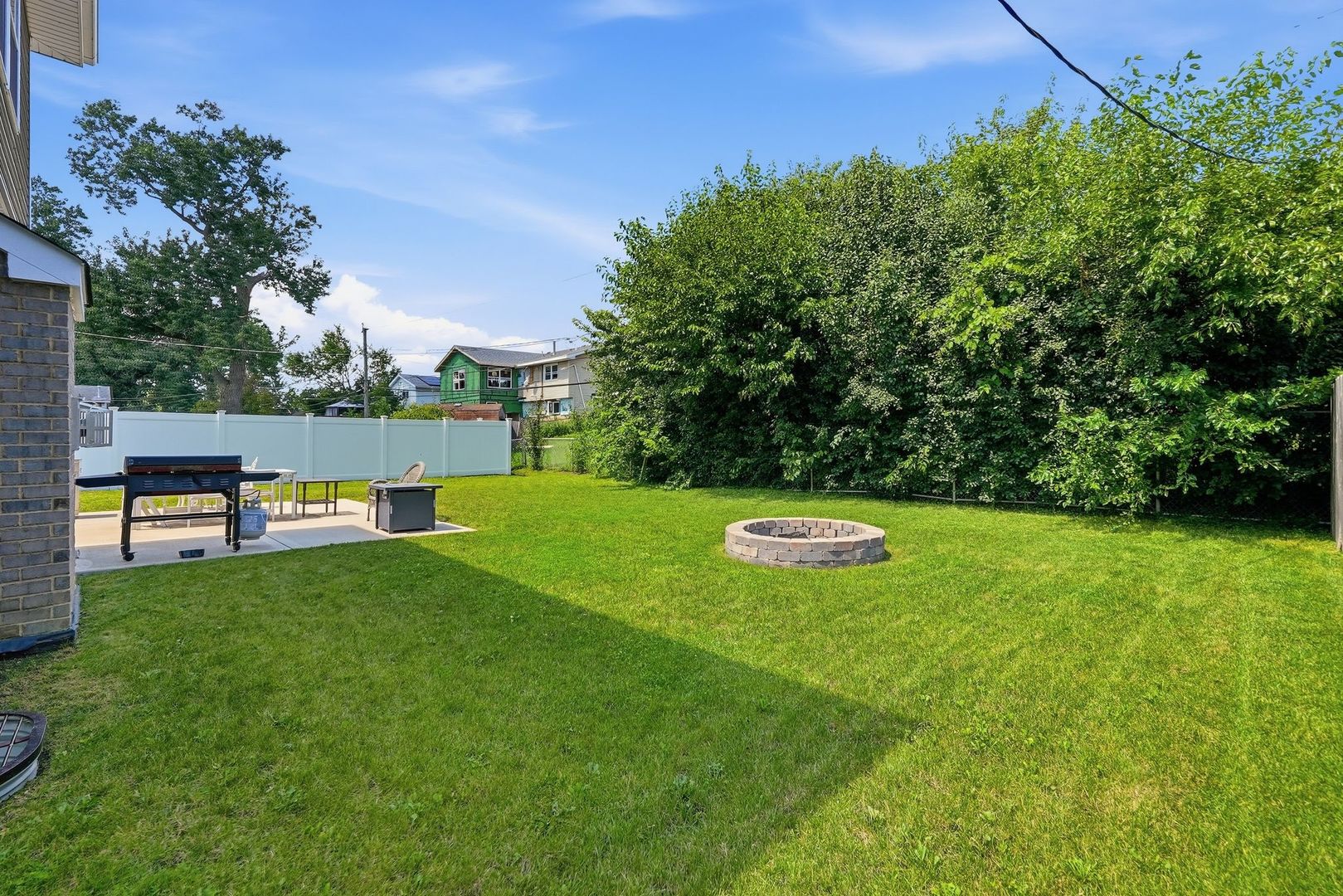 5126 Aldersyde Road