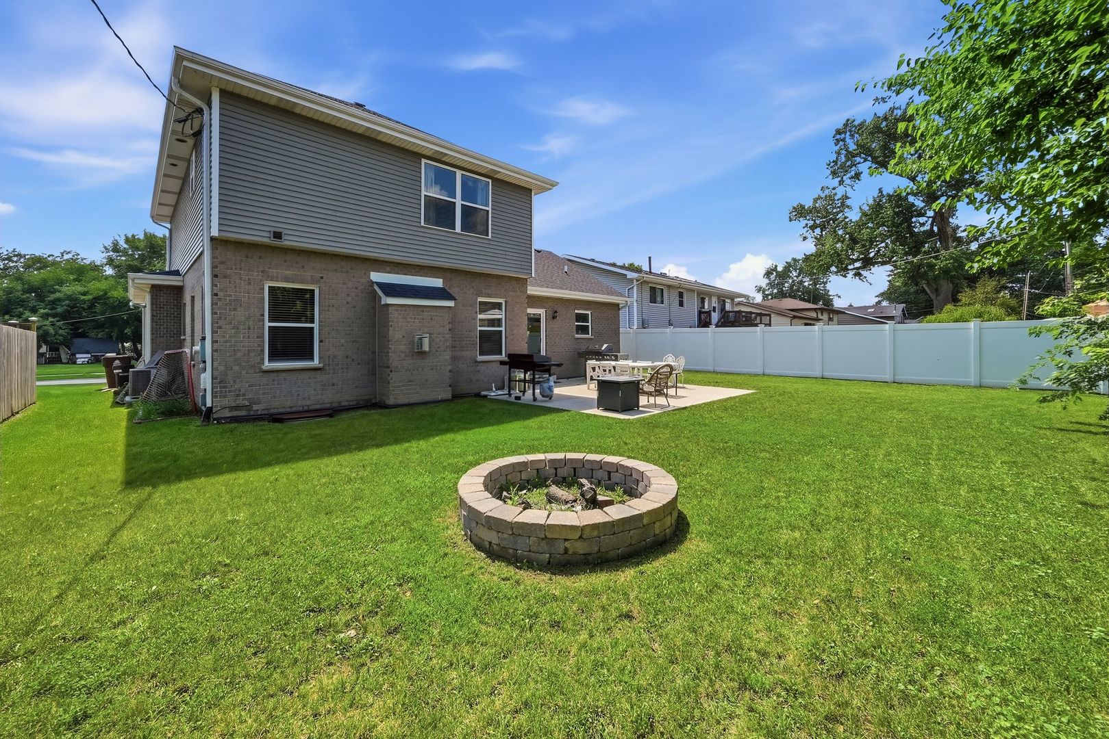 5126 Aldersyde Road