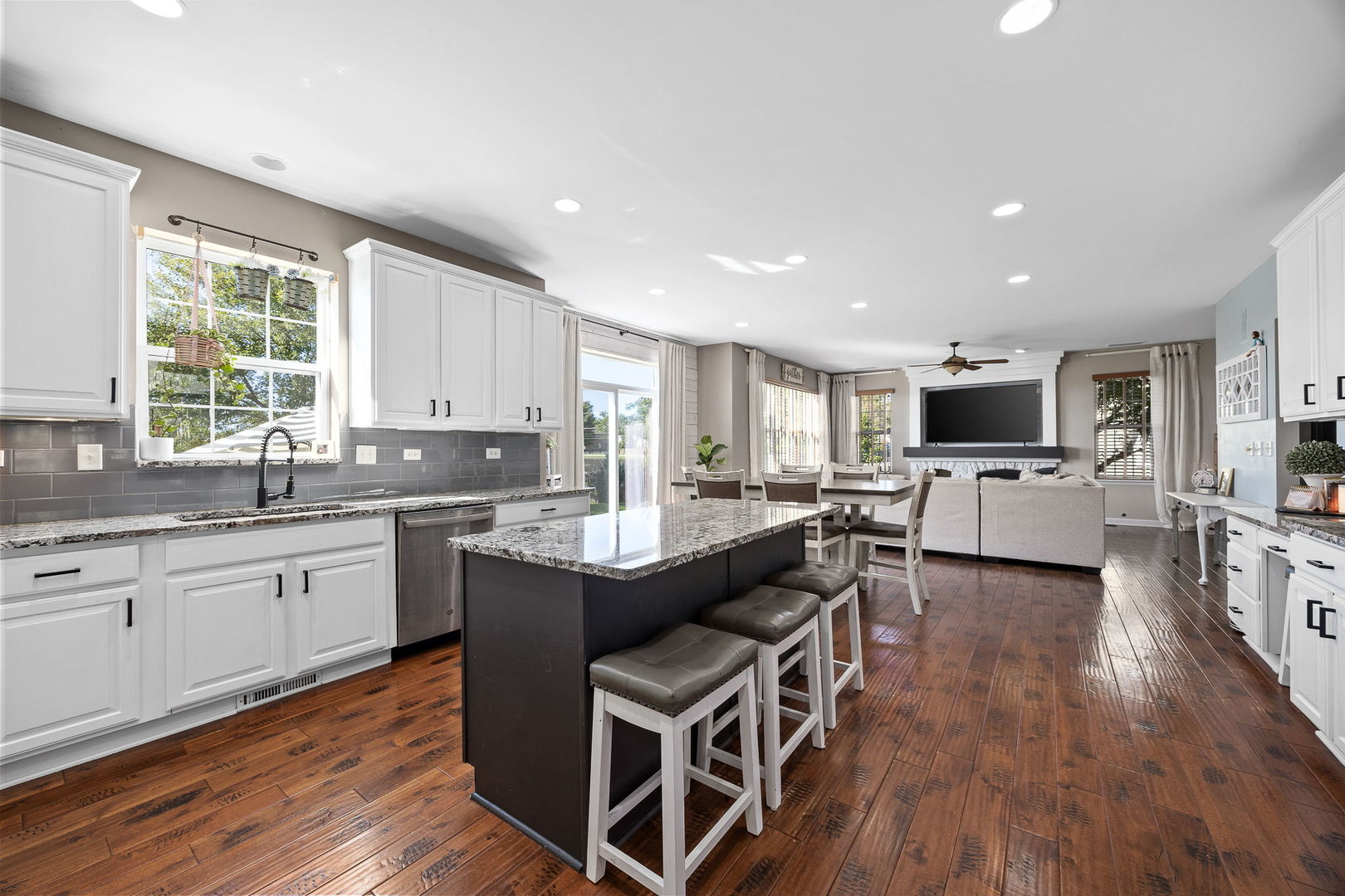 13518 Meadow Lane