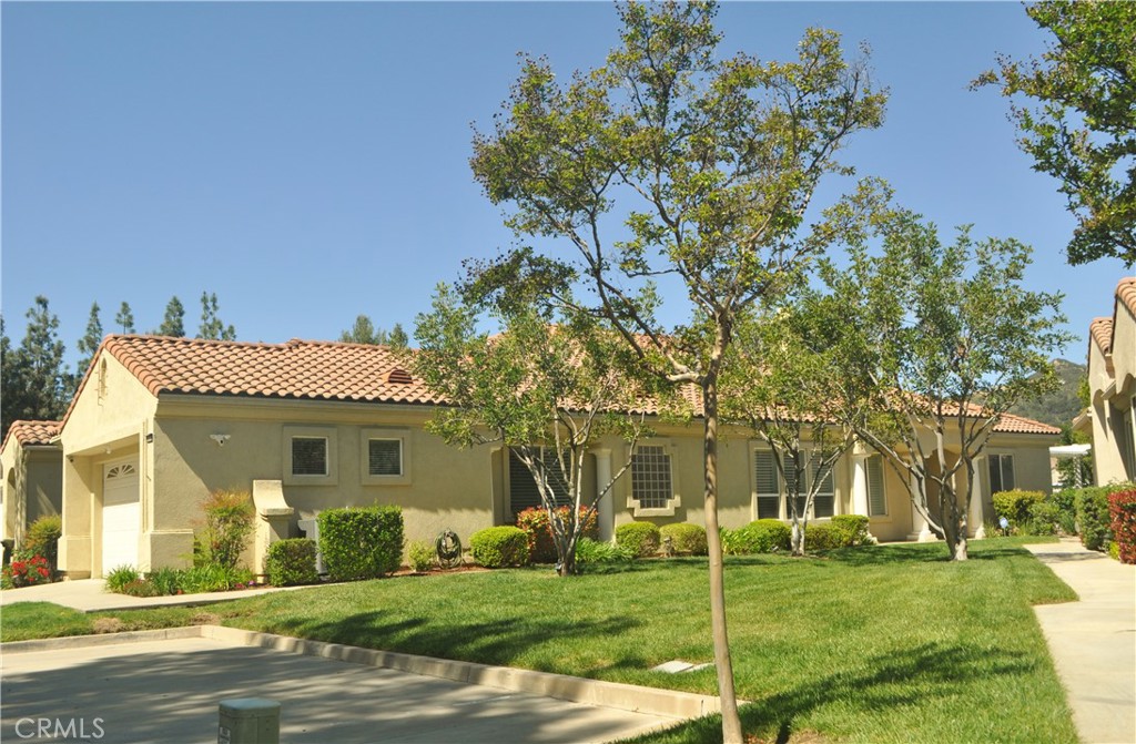 38701 Muirfield Drive