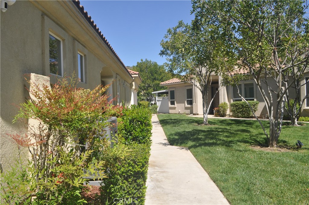 38701 Muirfield Drive